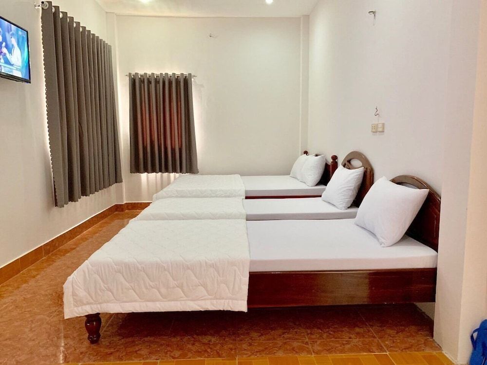 undefined Hotel Phuc Long 2 4