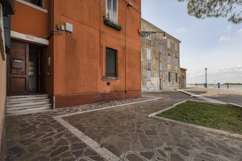 undefined Venice Blue Lagoon