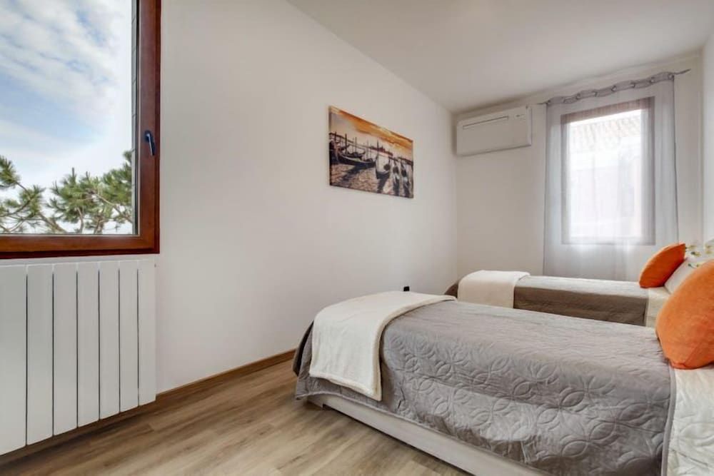 undefined Venice Blue Lagoon 8