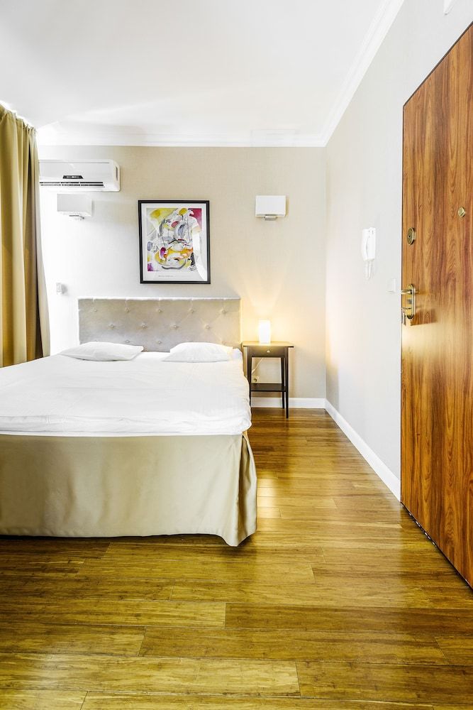 Triton Park Apartments Economy Studio Suite 4