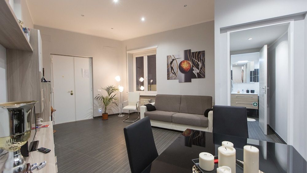 undefined Rental In Rome Apartment Archimede 2