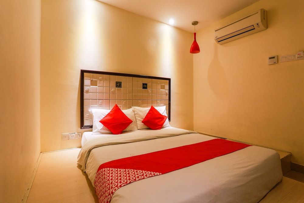 Standard Room, 1 Queen Bed