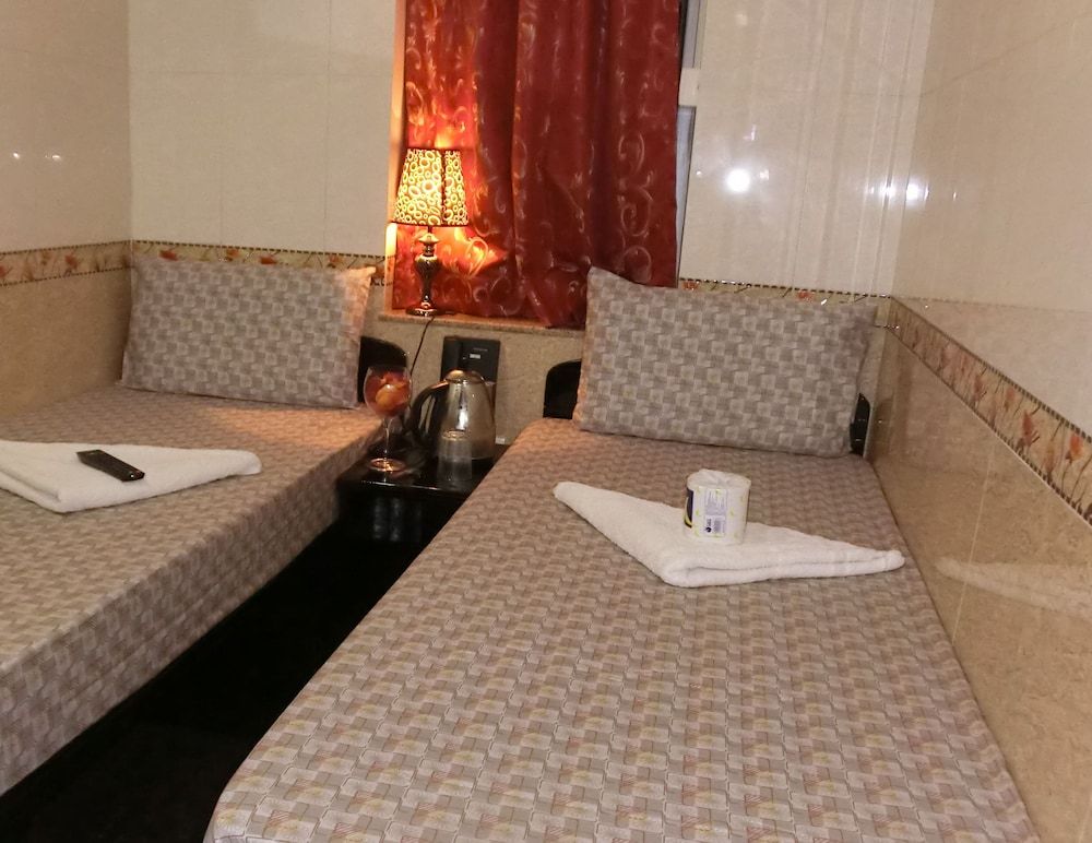 undefined Dutch Hostel 10