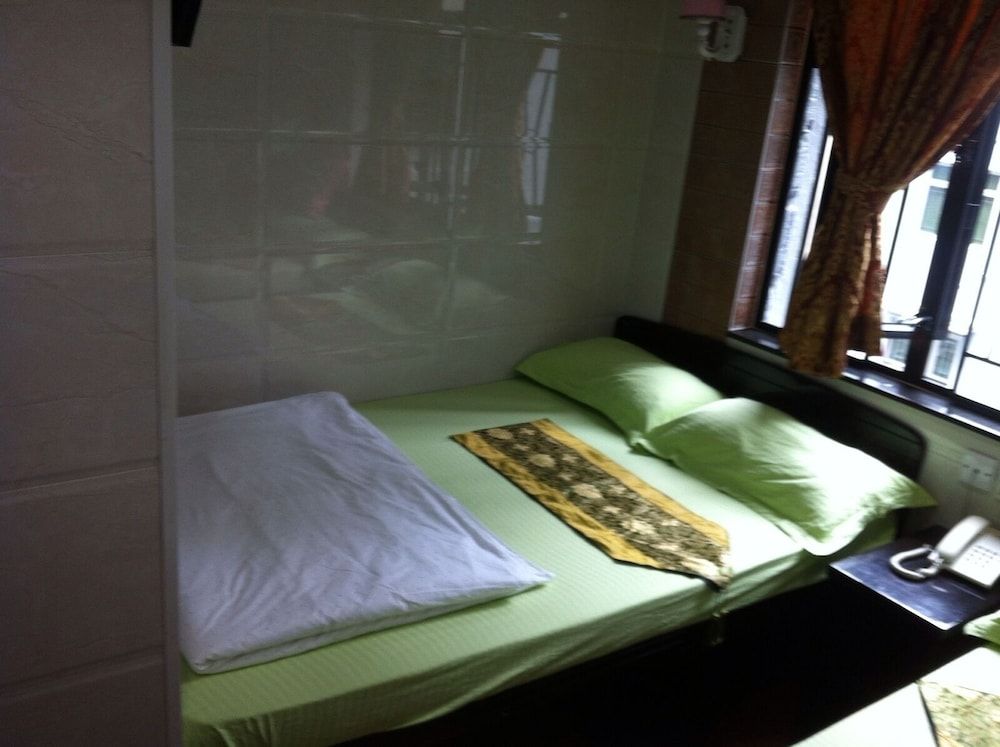 undefined Dutch Hostel 3