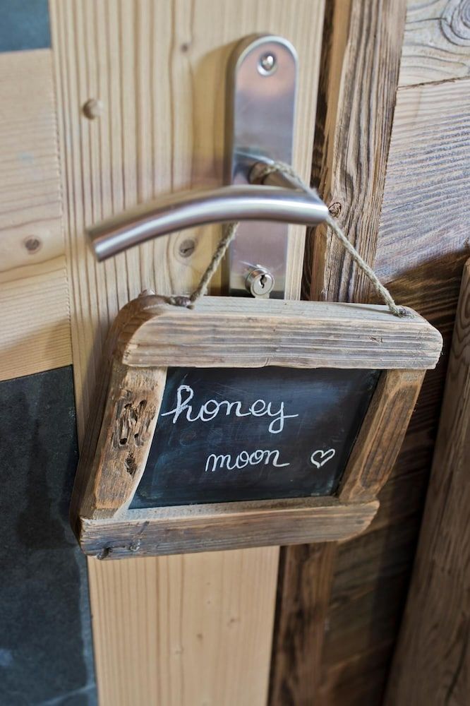 Les Rhodos Double Room (La Music) 2