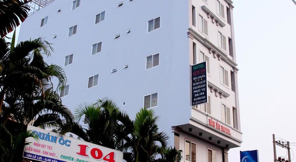 undefined RedDoorz near Gia Dinh Park 3