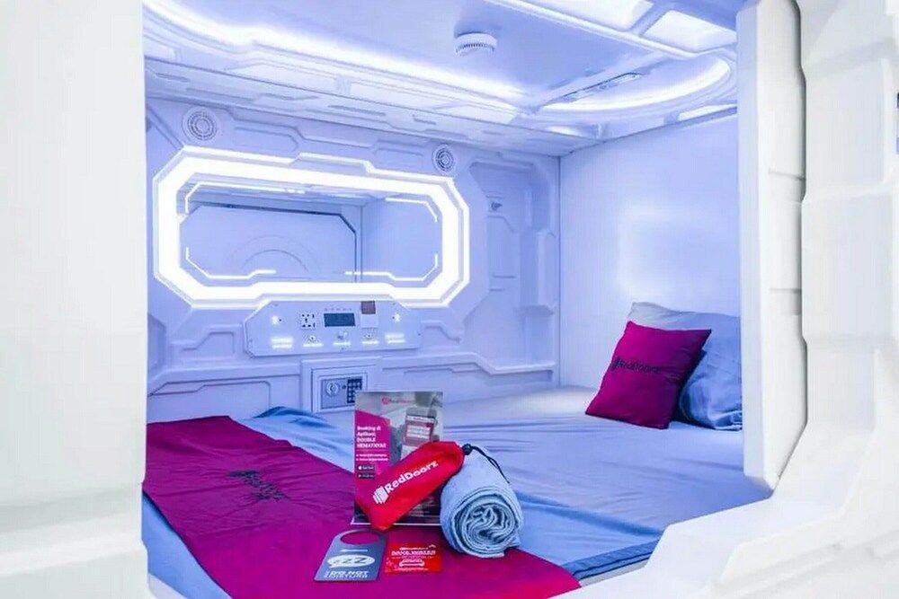 RedDoorz Hostel near Taman Puring Shared Dormitory, Mixed Dorm (Reddoorz) 19