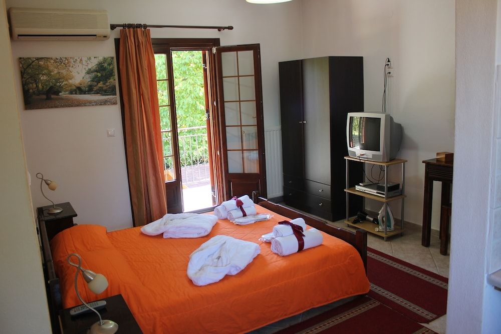 Artemis Triple Room, 1 Bedroom 5