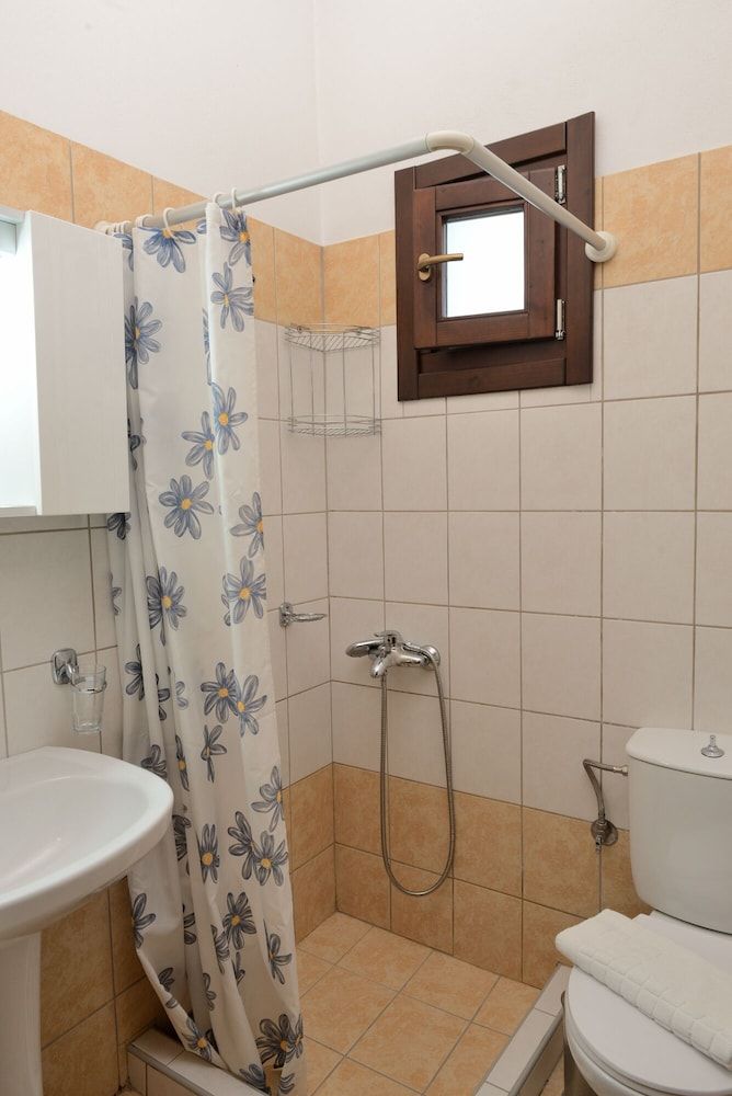 Artemis Apartment 12