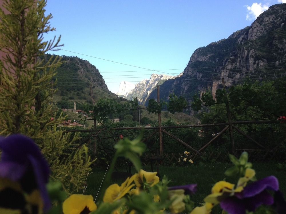 Artemis Triple Room, 1 Bedroom 3