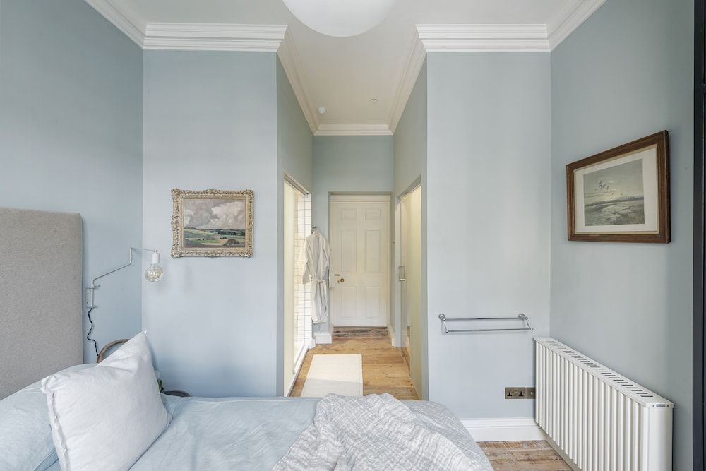 undefined Superior Stays - Rosewell House 8