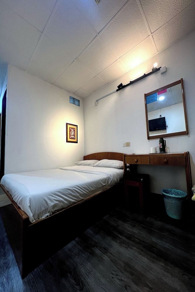 Madani Muslim Hotel Cameron Highland Deluxe Triple Room 2