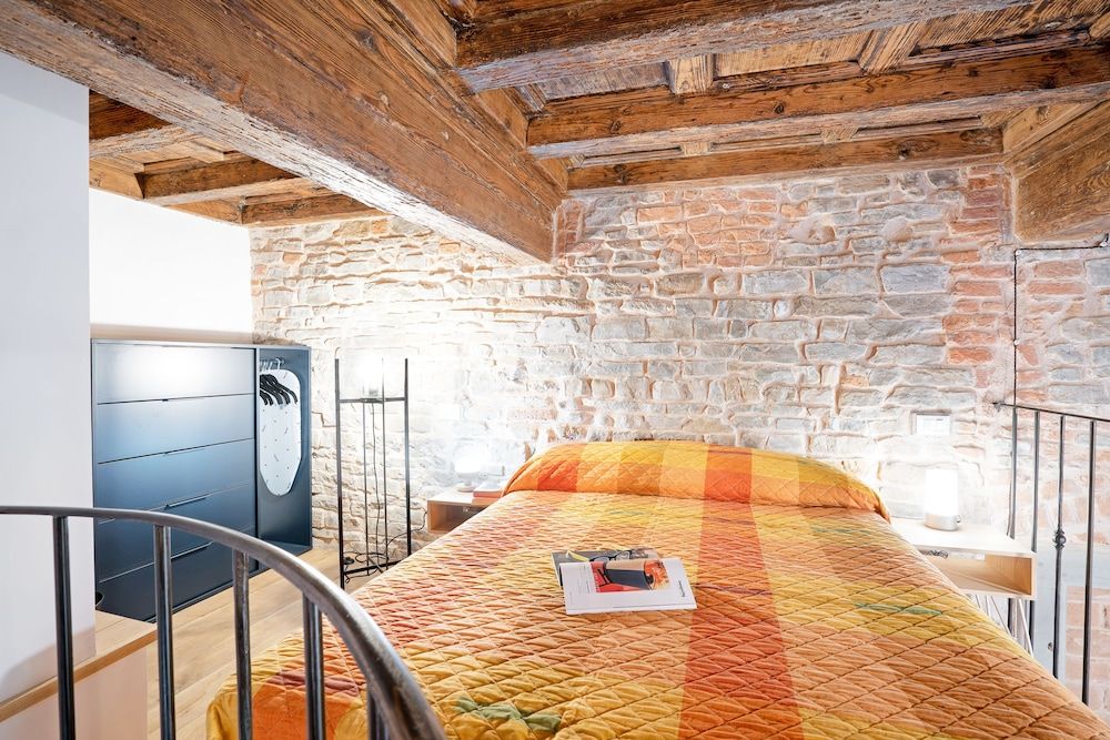 undefined Florence Oltrarno Duplex Apartment