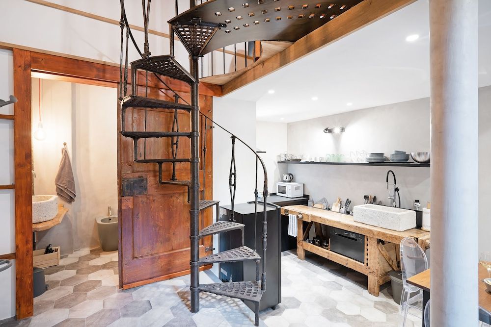 undefined Florence Oltrarno Duplex Apartment 3