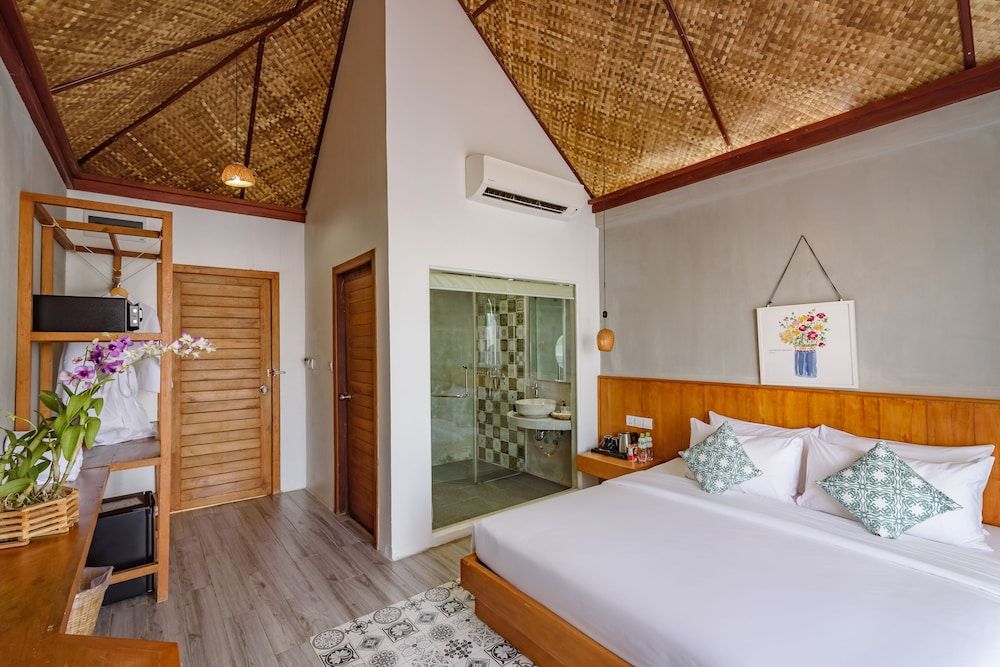 Phka Kravan Boutique Deluxe Double with Balcony and Sea View (107.108) 6