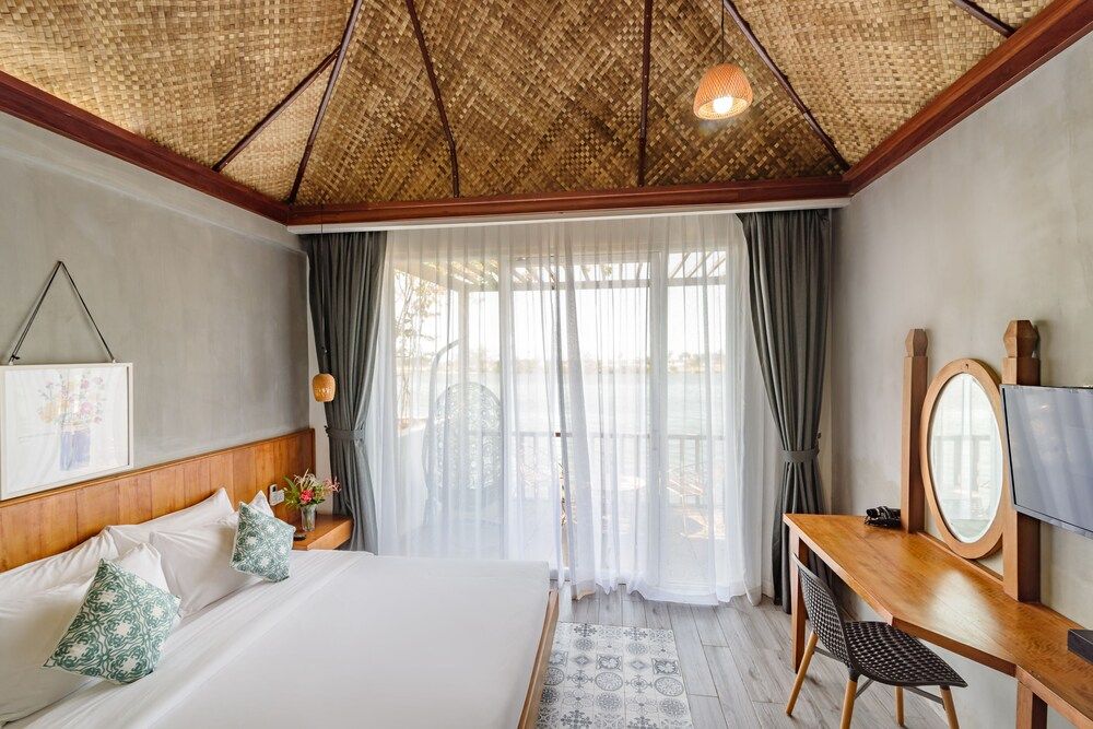 Phka Kravan Boutique Deluxe Double with Balcony and Sea View (107.108) 5