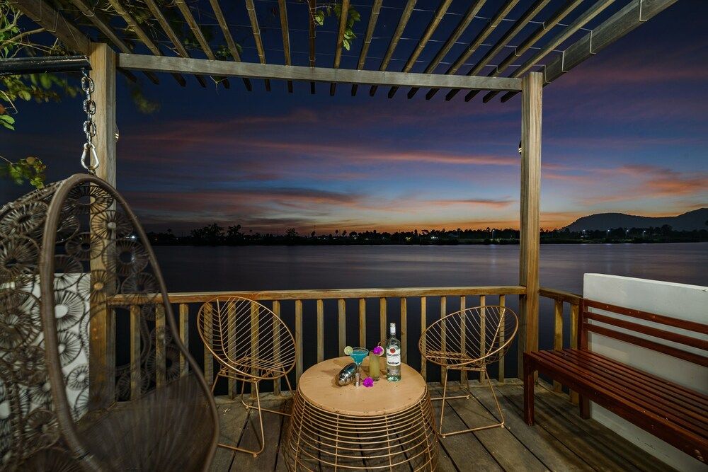 Phka Kravan Boutique Deluxe Double with Balcony and Sea View (107.108) 9