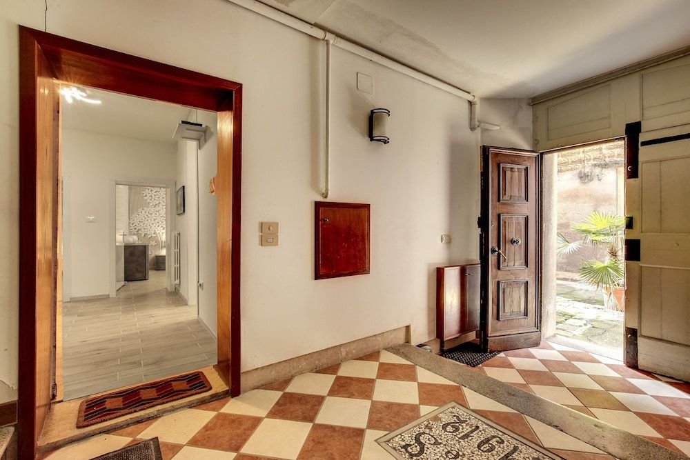 undefined White Flowers 4