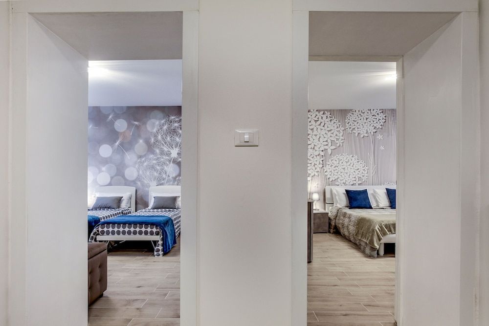 undefined White Flowers 6