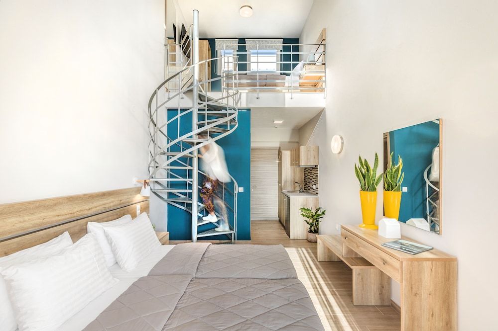 Premium Loft
