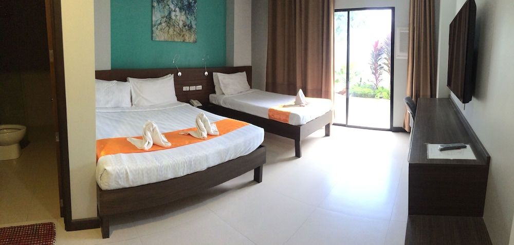 Cres Ebo Mansion Hotel and Bistro VIP Room 2