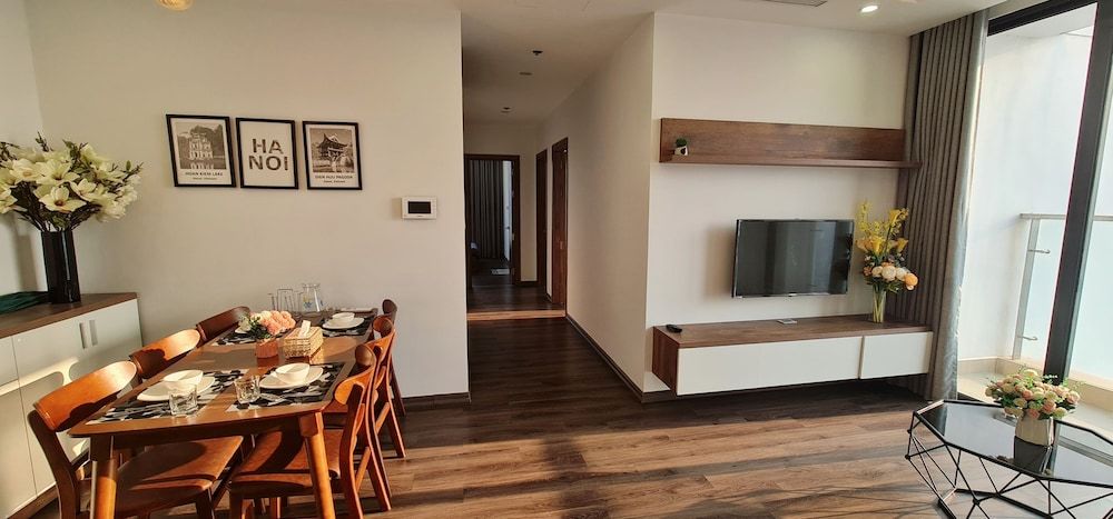 undefined Canh Apartment in Vinhome Skylake 5