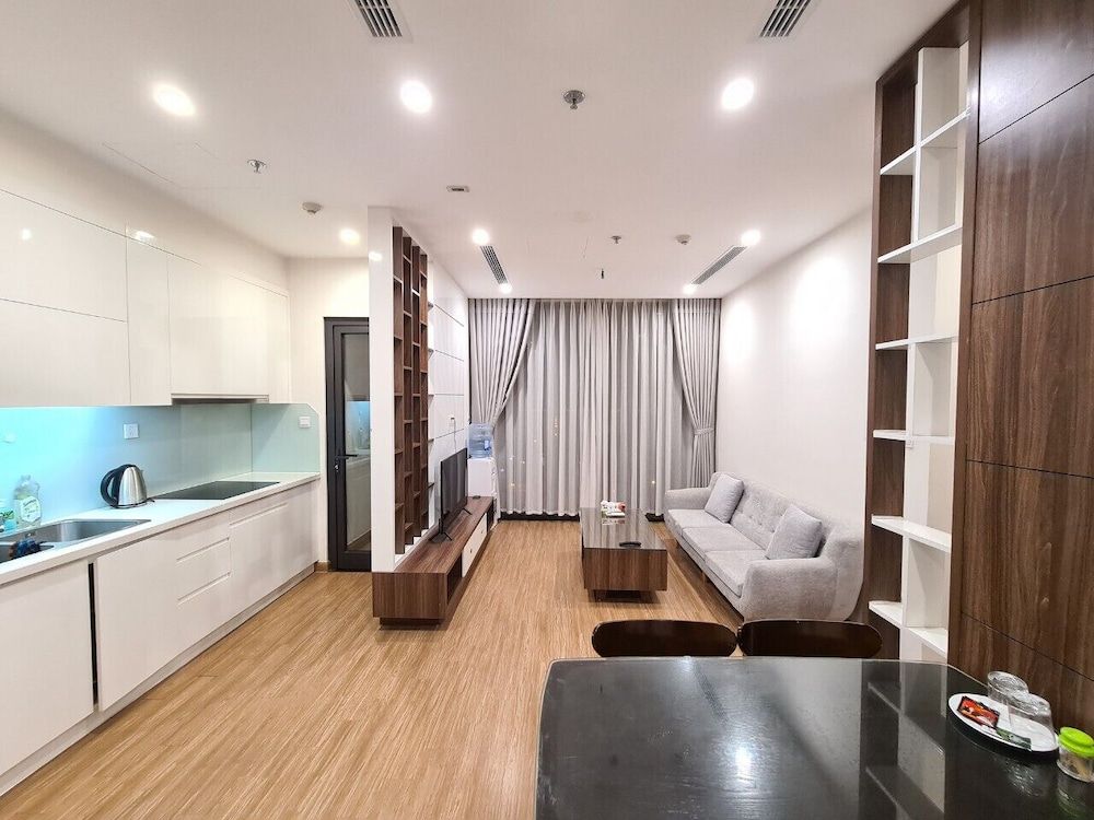 undefined Canh Apartment in Vinhome Skylake 9