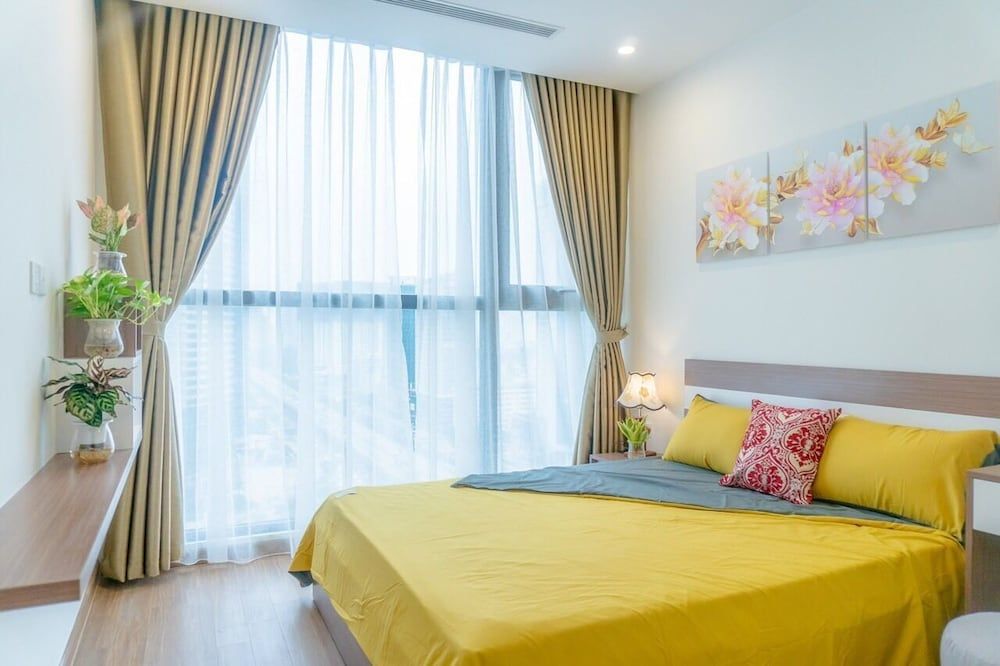 undefined Canh Apartment in Vinhome Skylake 2