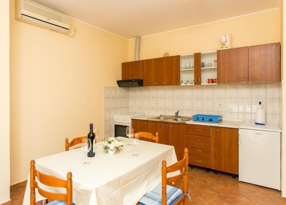 undefined Apartment & Room Braica 7