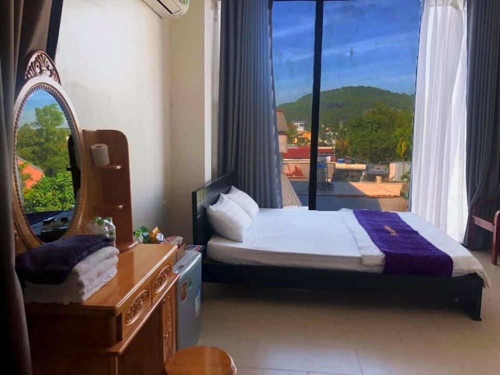 undefined Oscar Hotel 5