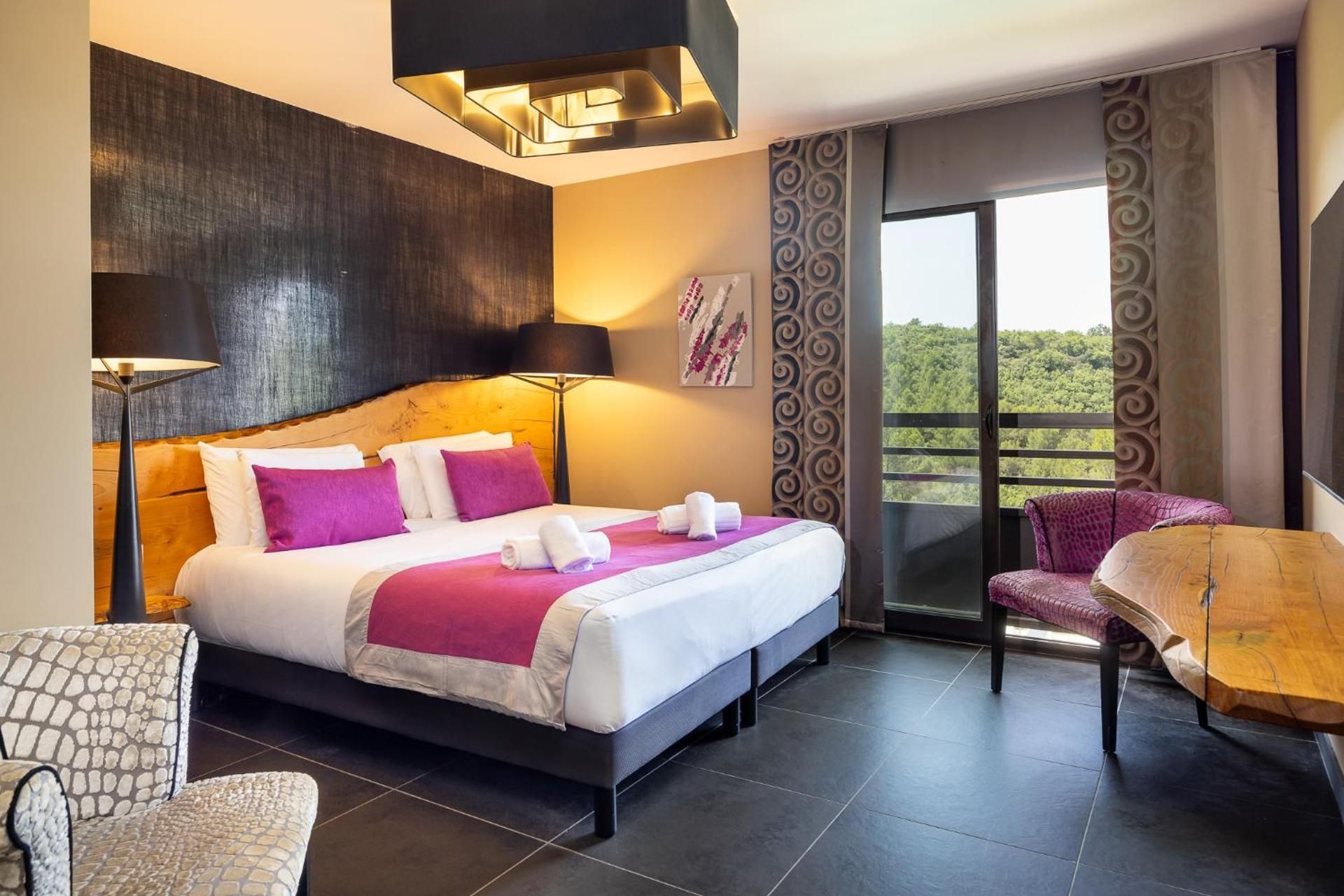 Standard Room with King Bed