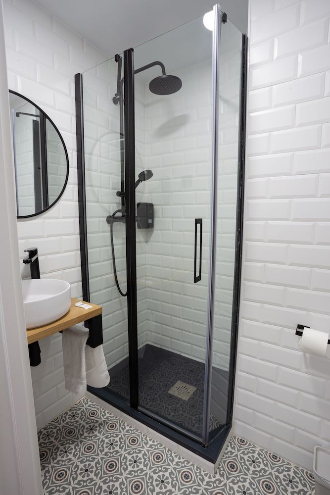 Casual Bilbao Mardones Twin Room 6