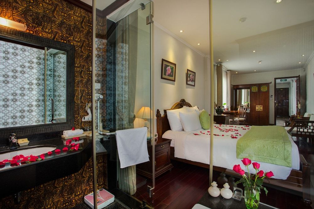 Mercury Central Hotel Hanoi Superior Double or Twin Room 5