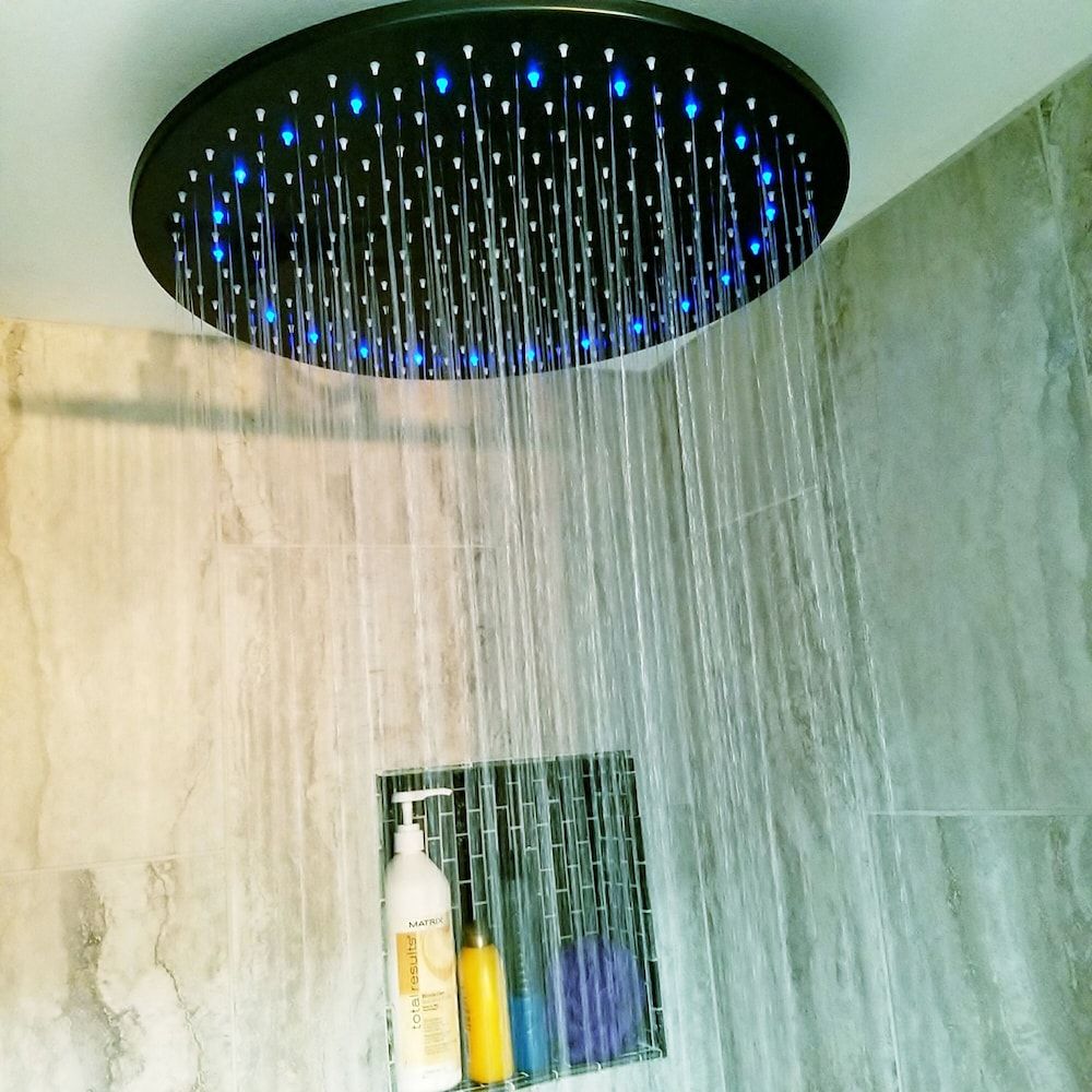 Hampton House Deluxe Double Room, 2 Bedrooms, Refrigerator & Microwave 8