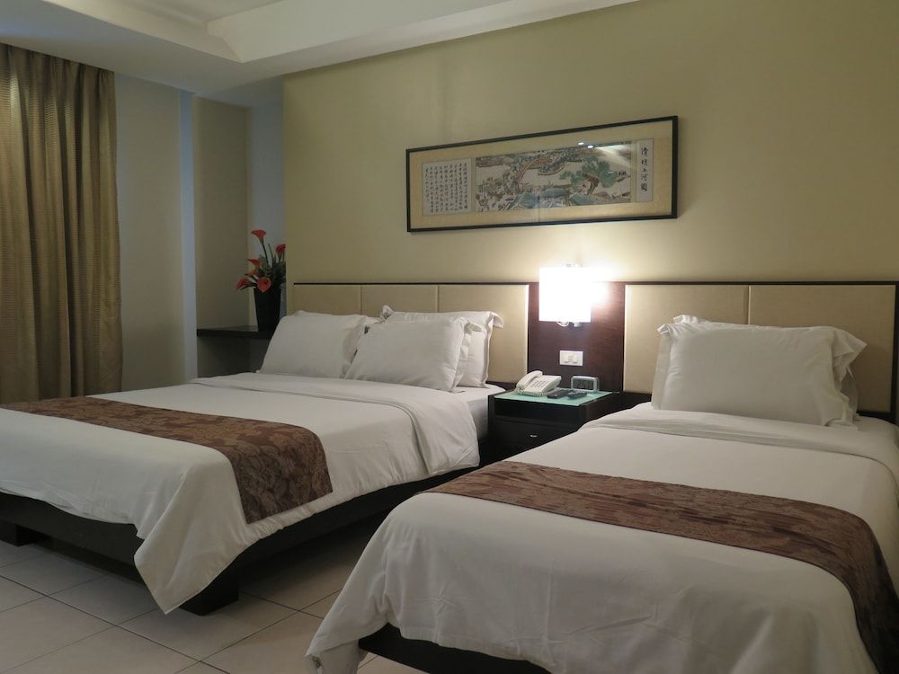 Circle Inn - Iloilo City Center