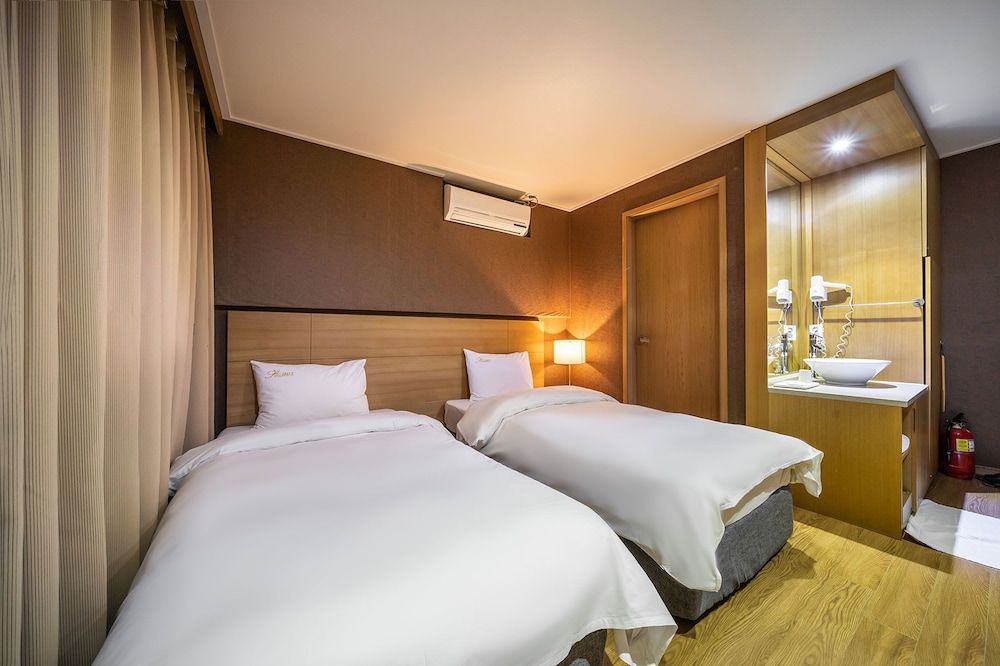 Wolmido Stella Maris Hotel Standard Twin Room 2