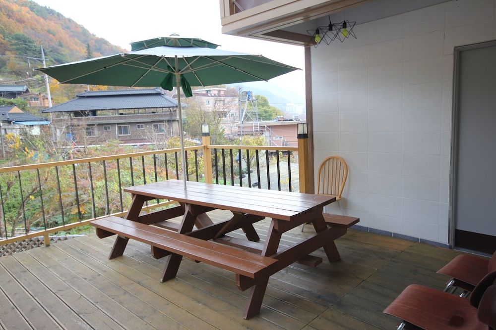 Hadong RG Pension Pyeonbaek 2 Rooms