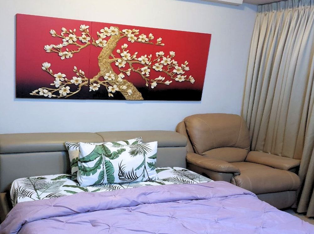 Tess and Tessha Condotel near T3 Airport Studio, 1 Queen Bed 3