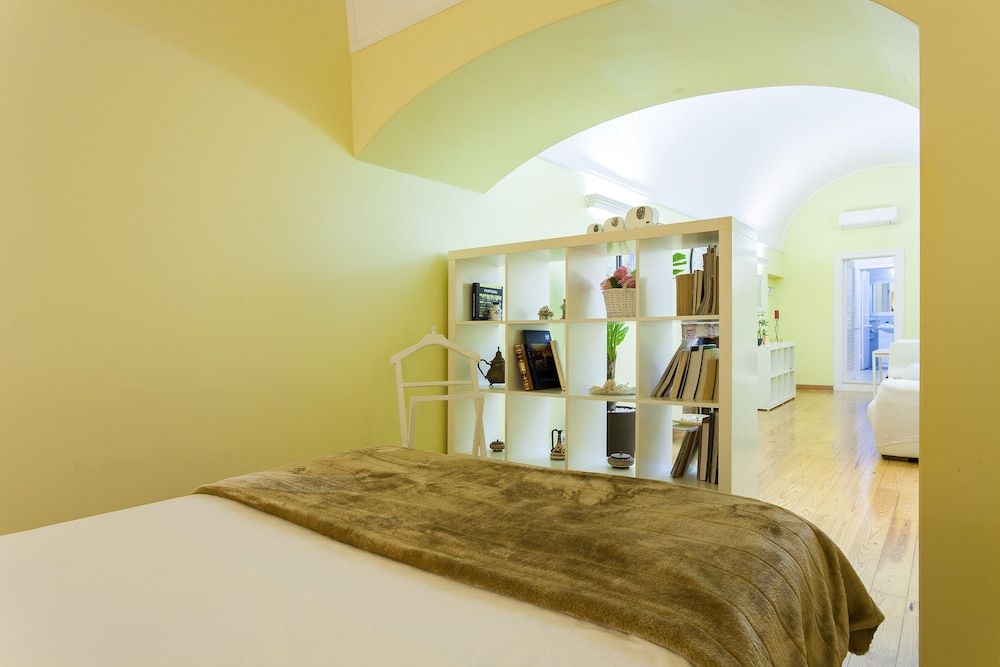 undefined JOIVY Chic studio in Baixa, 5mins to Arco da Rua Augusta 3