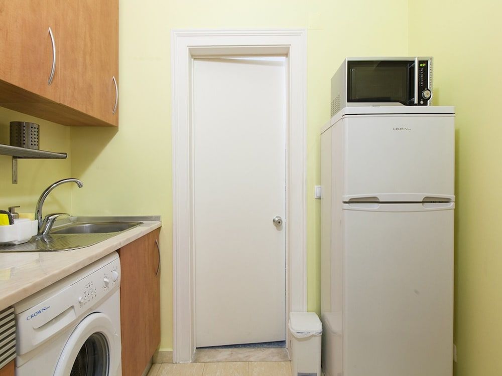 undefined JOIVY Chic studio in Baixa, 5mins to Arco da Rua Augusta 8