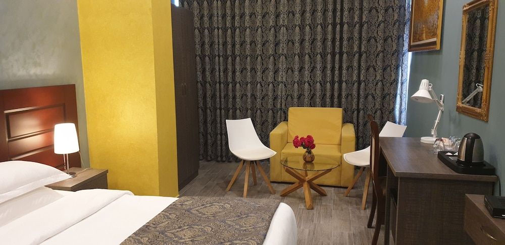 Comfort Hotel Royal Double Room, 1 Bedroom 7