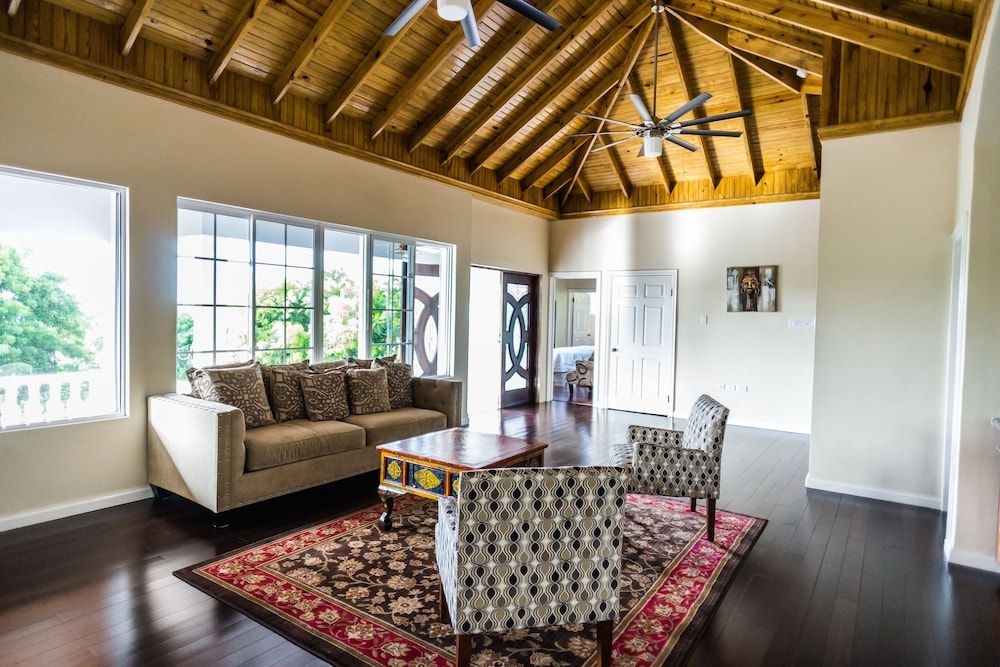 Blue Paloma Bed & Breakfast Luxury Room, 1 King Bed, Ensuite, Garden View 7