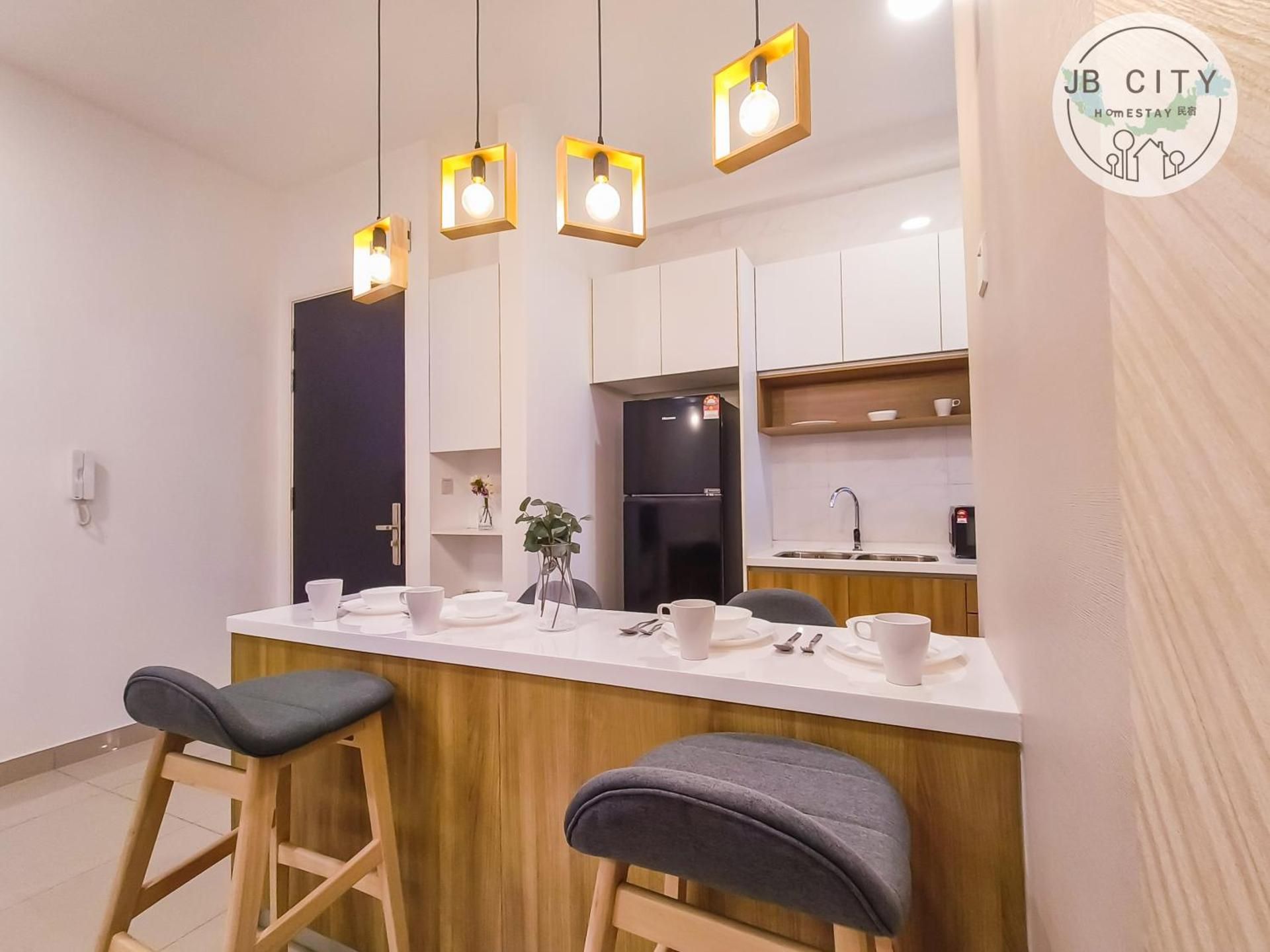 Three-Bedroom Apartment with Balcony