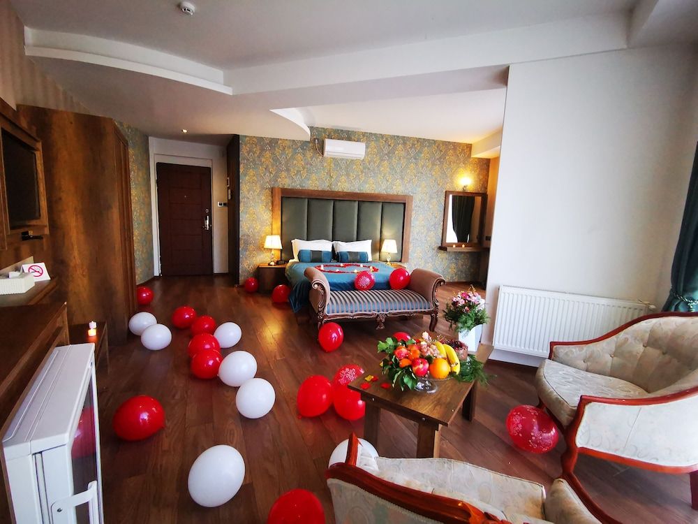 Green Queen Hotel Deluxe Double Room, 1 Double Bed