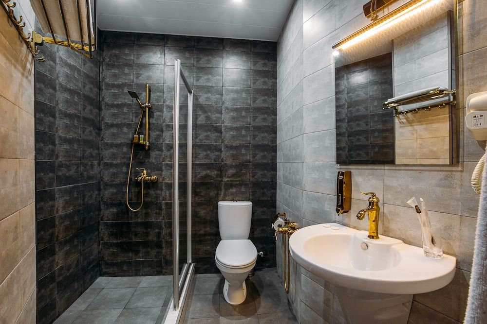 Green Queen Hotel Deluxe Double Room, 1 Double Bed 15