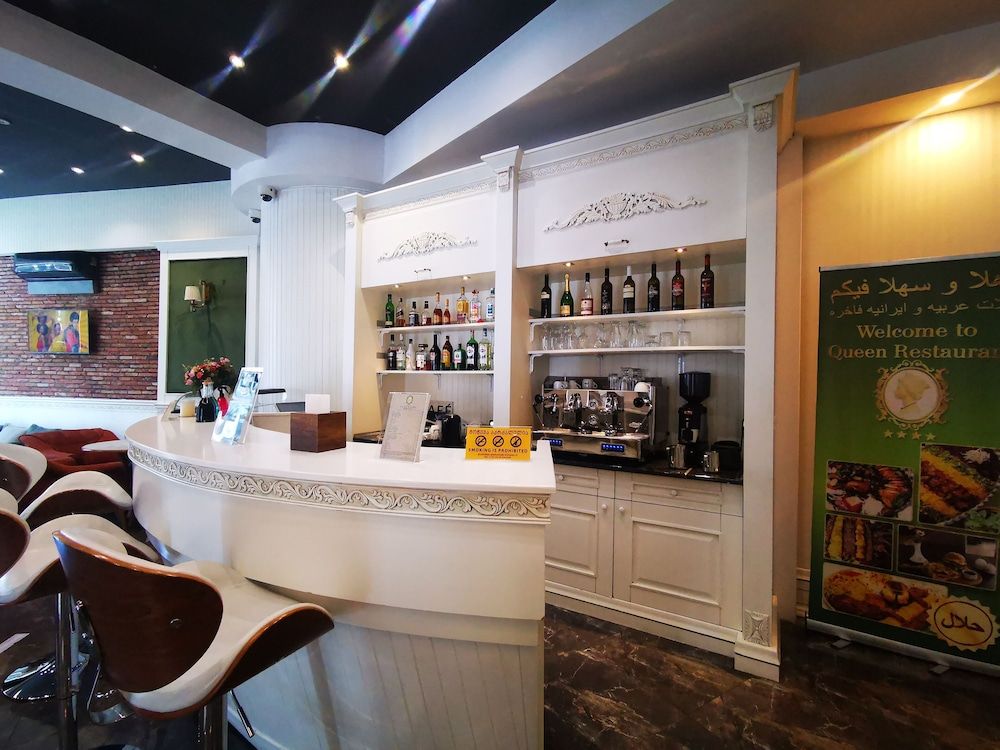 undefined Green Queen Hotel 2