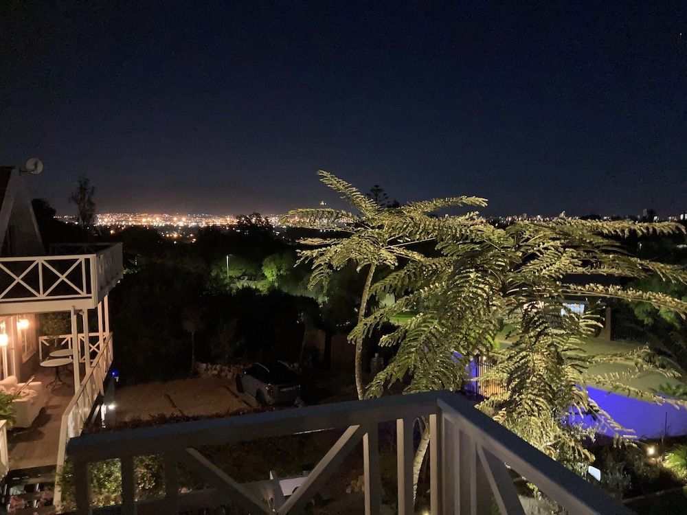 YEBO Boutique Guesthouse Seaview Room 6