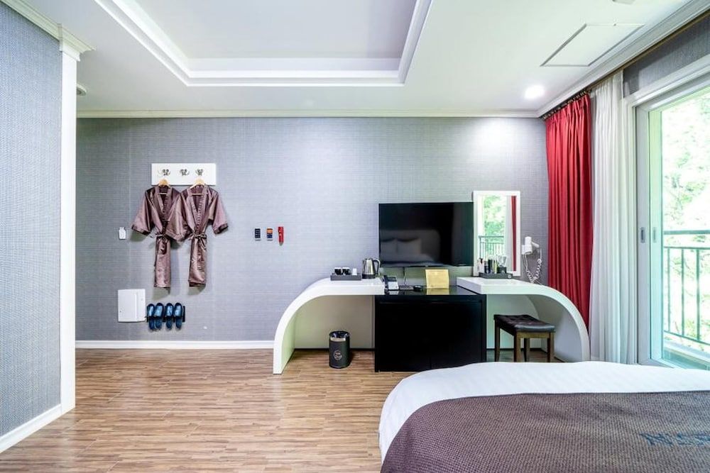 Namwon Hanjeungwonstay Pension Basic Room, 1 Bedroom (308ho(Chwisabulga)) 14