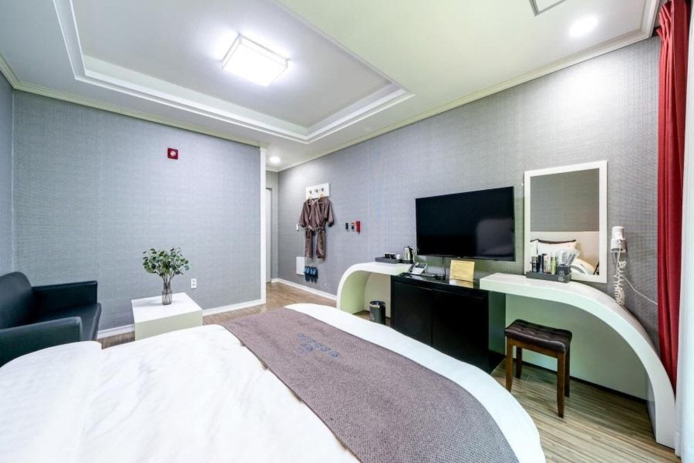 Namwon Hanjeungwonstay Pension Basic Room, 1 Bedroom (308ho(Chwisabulga)) 13