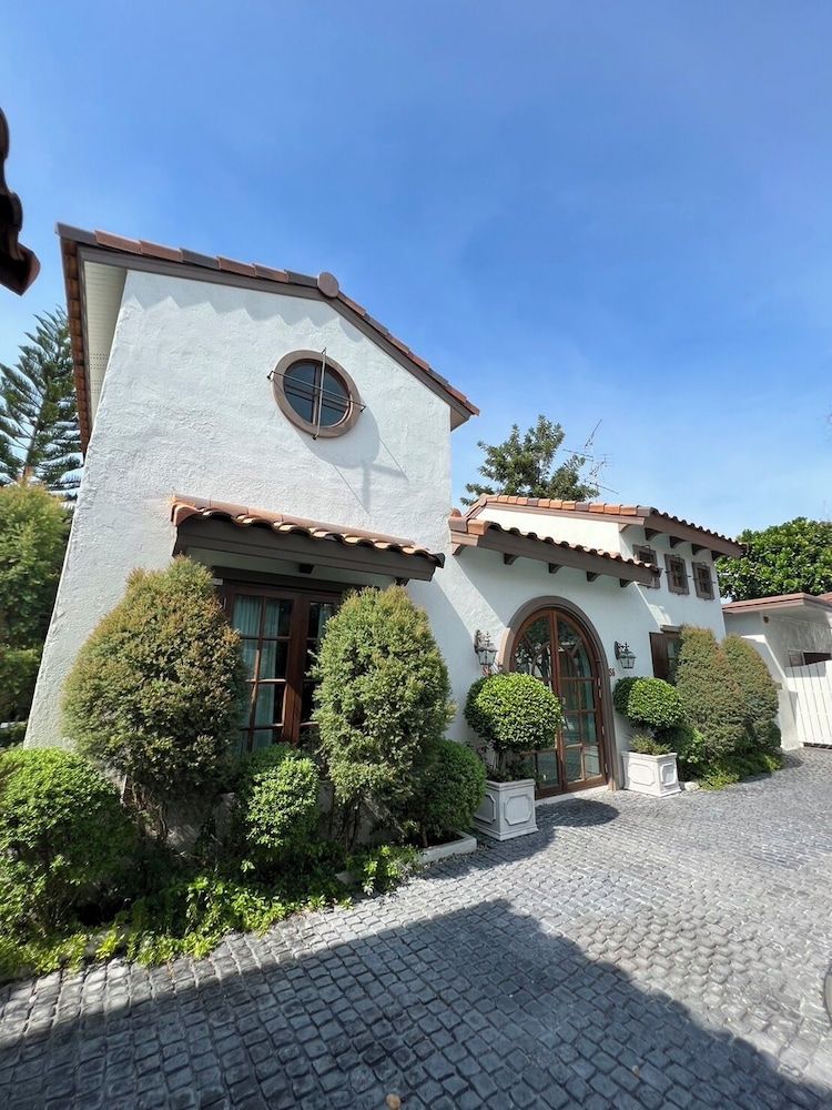 undefined Villa Seville 10